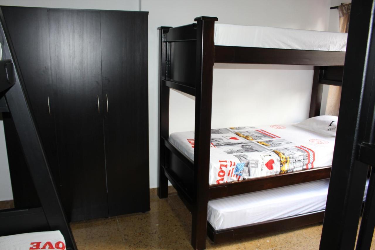 Apartamentos Excelente Ubicacion Medellín Extérieur photo
