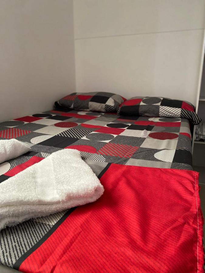 Apartamentos Excelente Ubicacion Medellín Extérieur photo