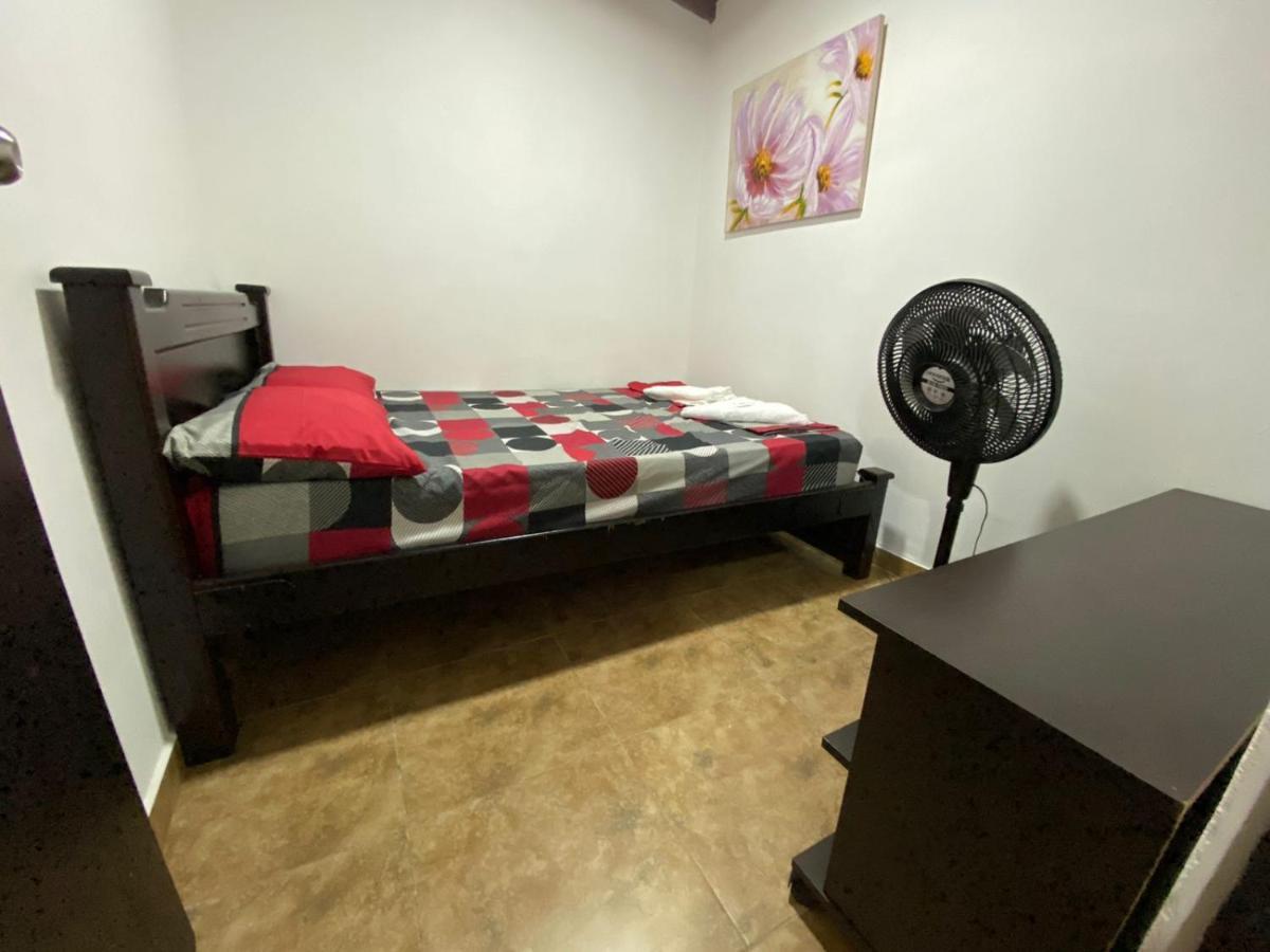 Apartamentos Excelente Ubicacion Medellín Extérieur photo