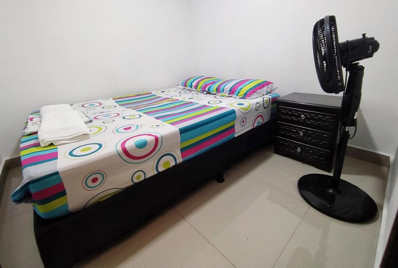 Apartamentos Excelente Ubicacion Medellín Extérieur photo